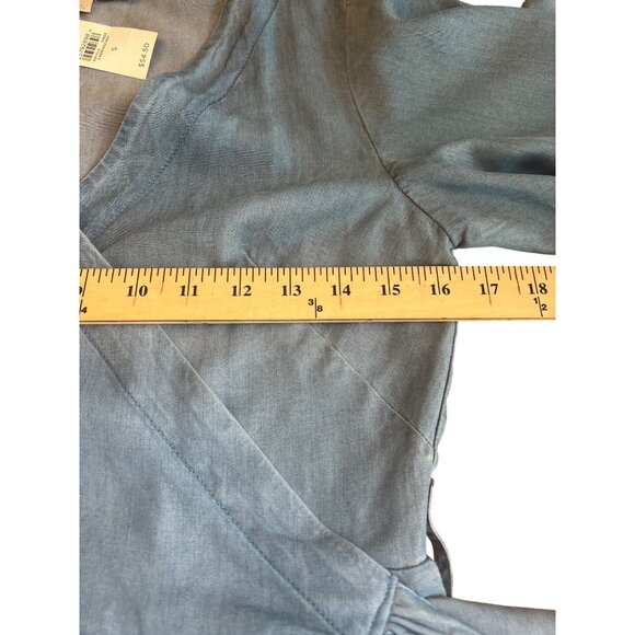 LOFT Chambray Blue Wrap Peplum Top Small Flutter Sleeves Adjustable Tie Waist - Picture 13 of 14